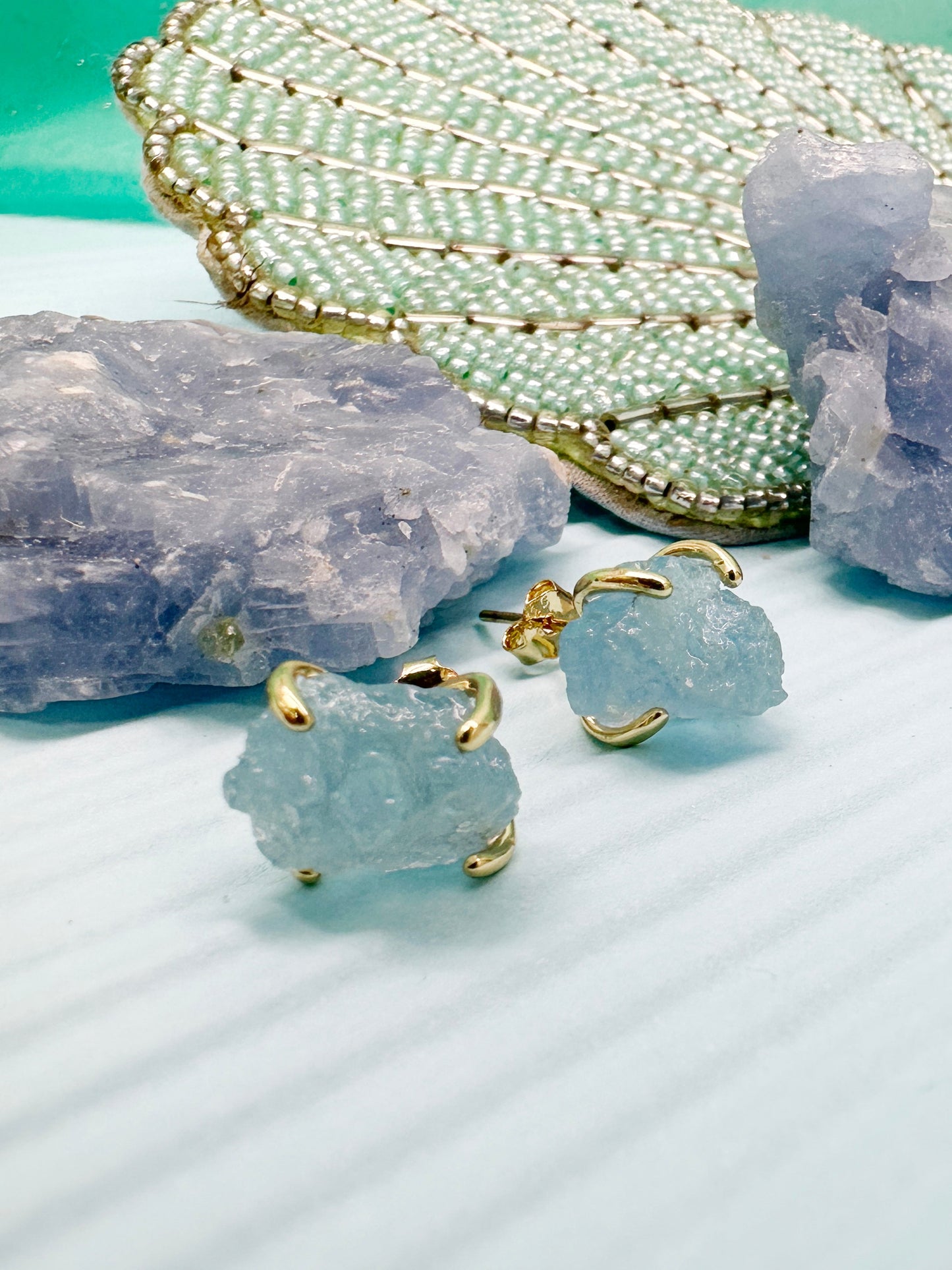 Unpolished Aquamarine Stone Stud Earrings LE018-1